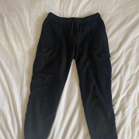 Aritzia Community Black Joggers — Size M - Picture 1 of 3